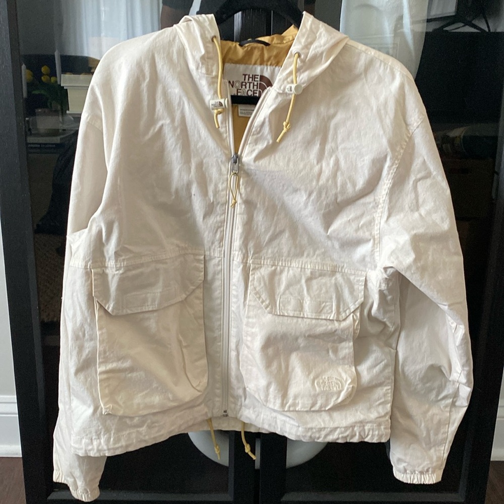THE NORTH FACE Women's Ripstop Wind Hoodie